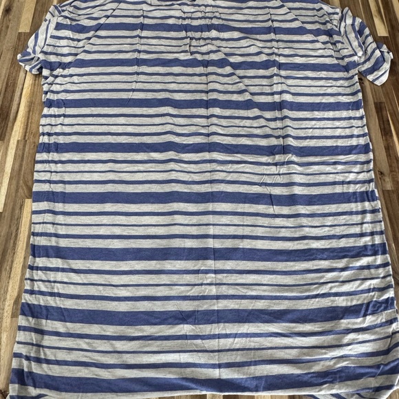 LuLaRoe Blue and White Striped Short Sleeve Tee Oversized - Picture 4 of 4